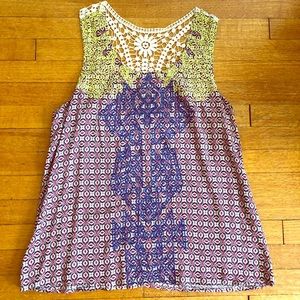 XL Skies Are Blue Crochet back tank